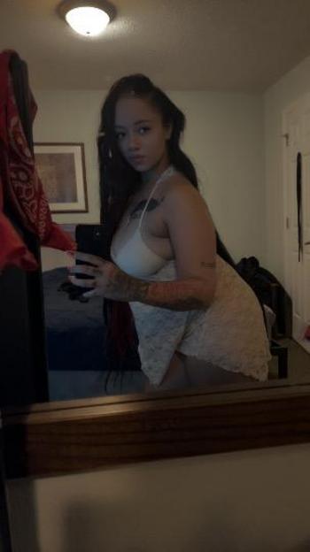 Queen, 31  female escort, Wilmington